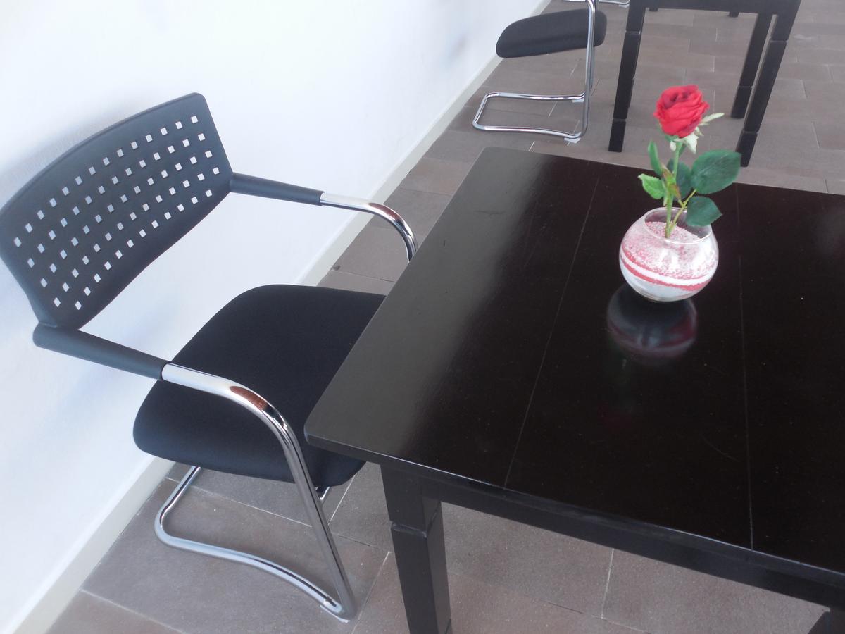 Hotel Bkbg Lome Bagian luar foto