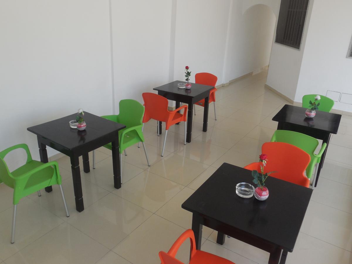 Hotel Bkbg Lome Bagian luar foto